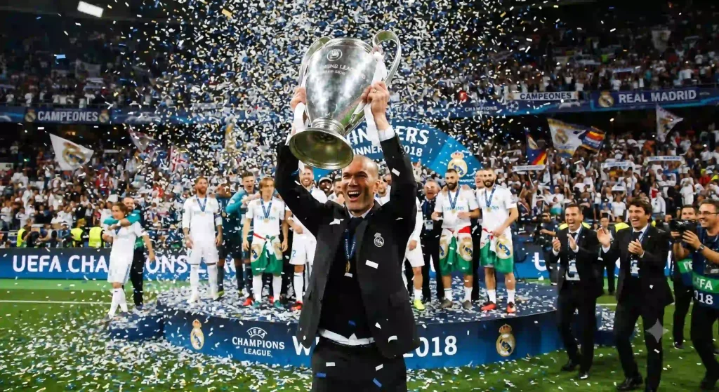 زيدان خلال مسيرته التدريبية مع ريال مدريد